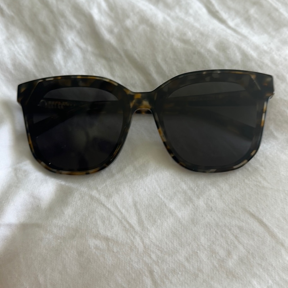 DIFF eyewear turtle sunglasses “Gia”